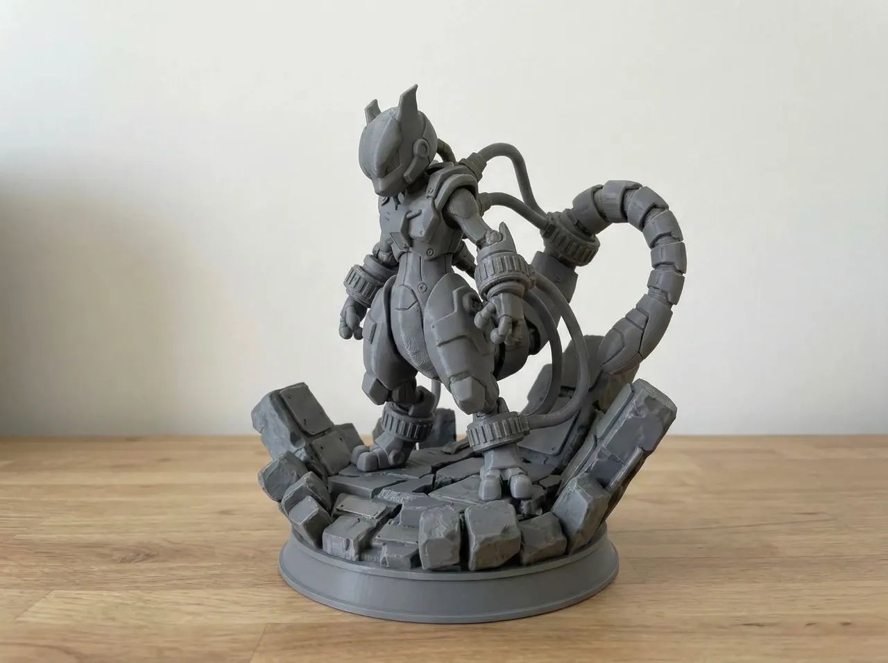 Mewtwo Blindado (Pokemon) - Action Figure