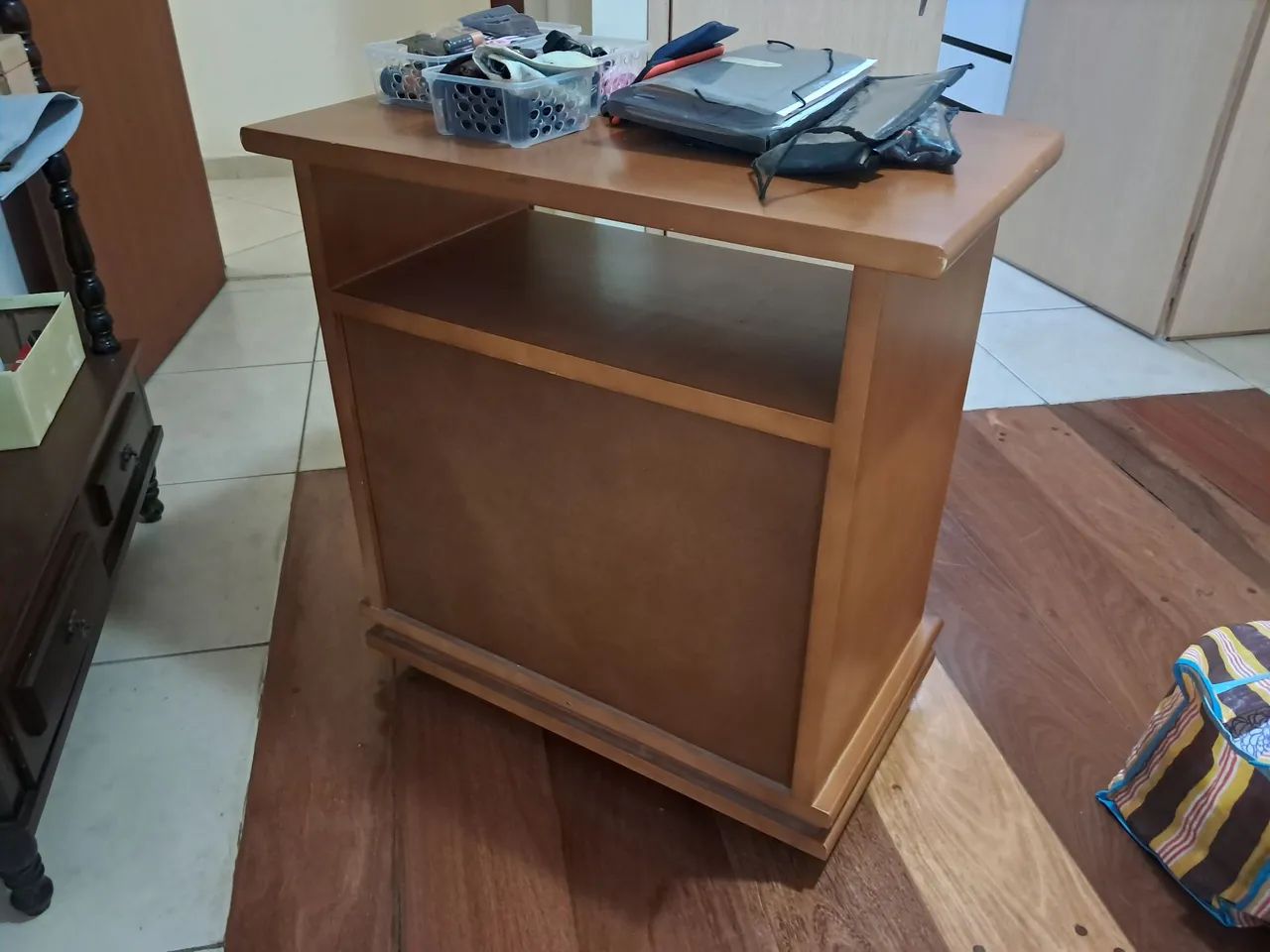 Rack Pequeno com gaveta e portas - Foto 2