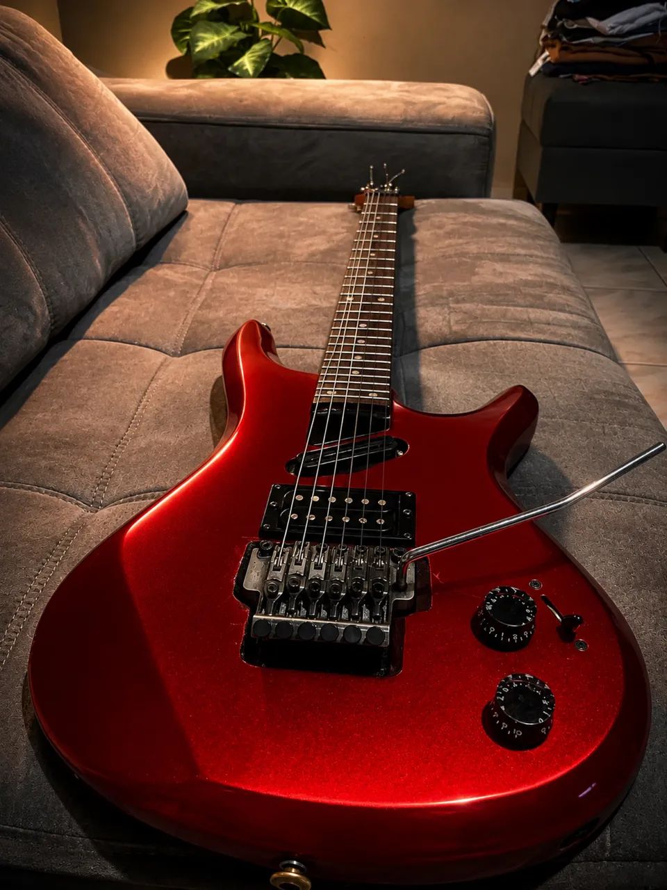 Guitarra com floyd rose ibanez  - Foto 2