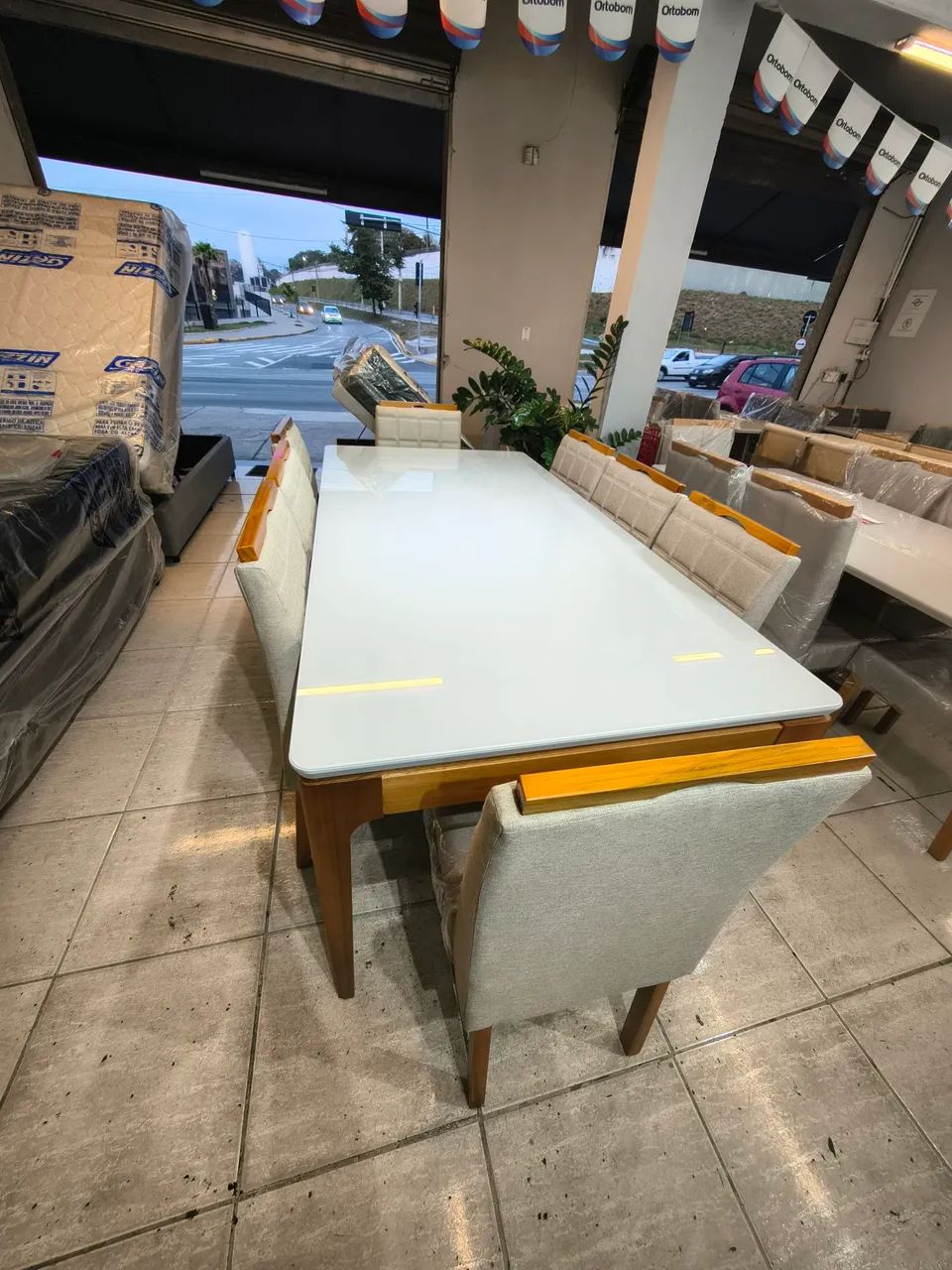 MESA DE JANTAR 2X1+8 CADEIRAS  - Foto 4