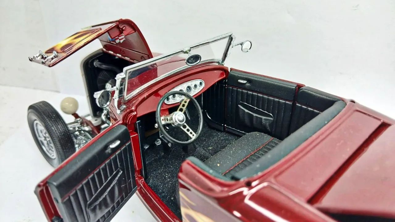 自動車 Coca-Cola Ford Roadster 1/18 ミニカー フランス ソリド（solido） フォードロードスター コカコーラ