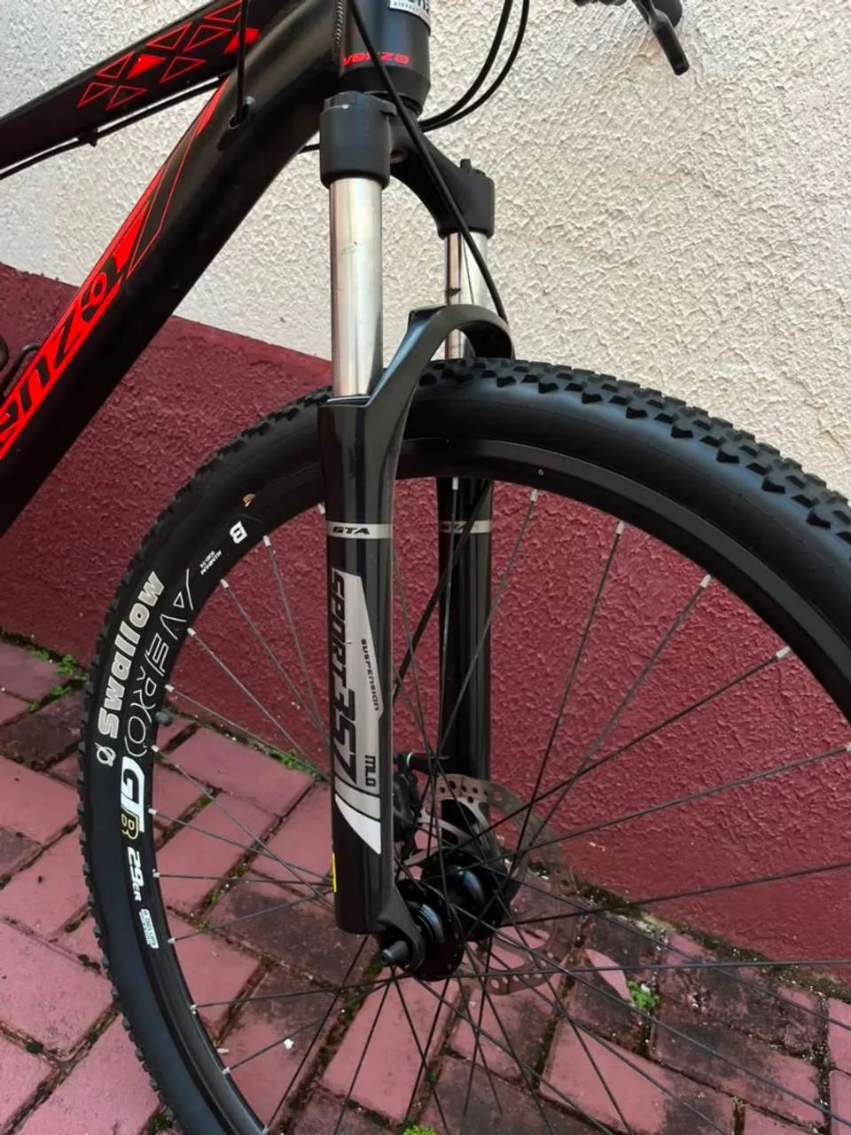Bike MTB aro 29 pouco usada - Foto 5