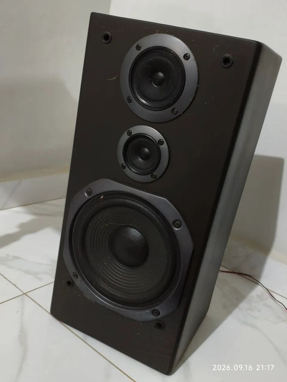 Caixas Pioneer S-D33