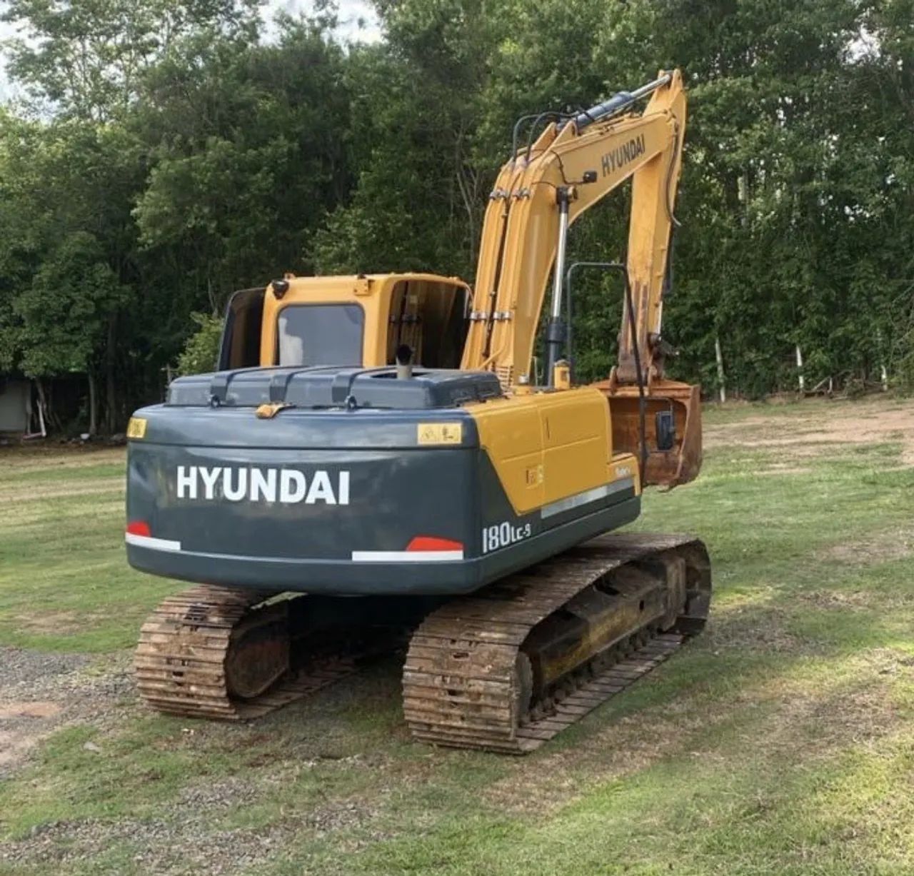 Escavadeira Hyundai 180 LC-9 ano 2019 com 5.600 horas e ar condicionado, em SP - Foto 3