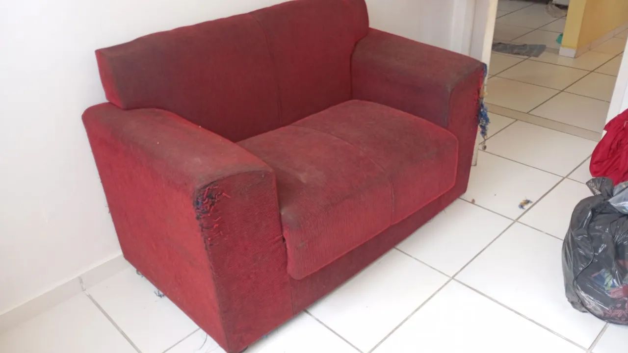 Vendo Sofá 2 lugares 
