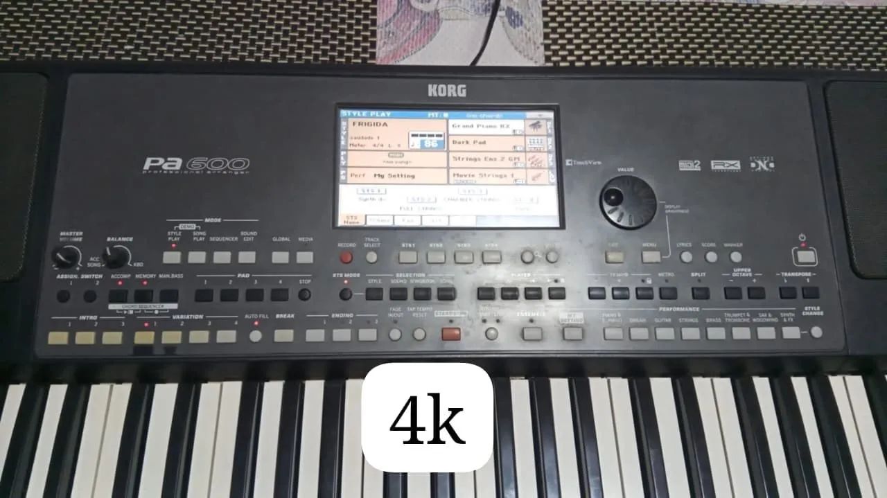 Korg pa600
