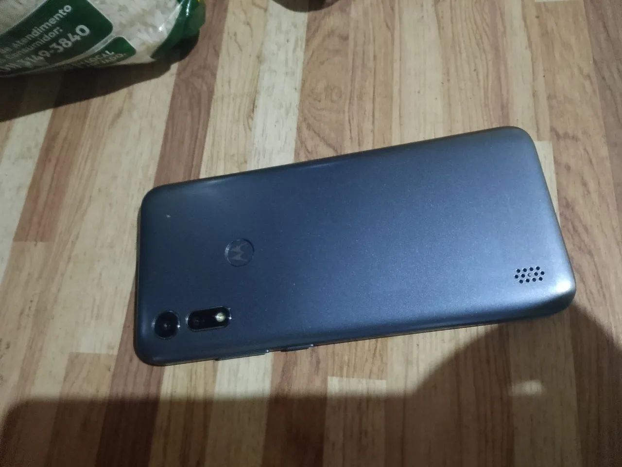 Moto E6i Cinza - 32 GB | Usado - R$ 200