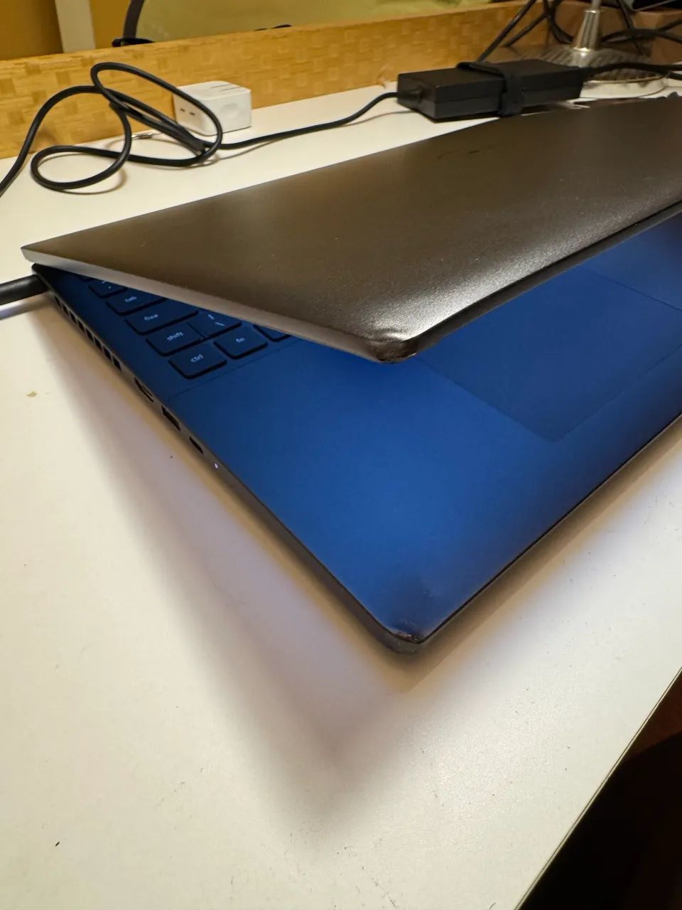 Notebook Dell Vostro 7620 16? com avaria estética. FUNCIONA 100%. - Foto 3
