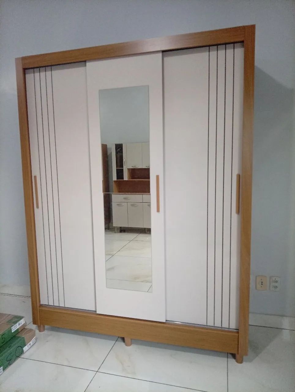 guarda roupa casal porta de correr 