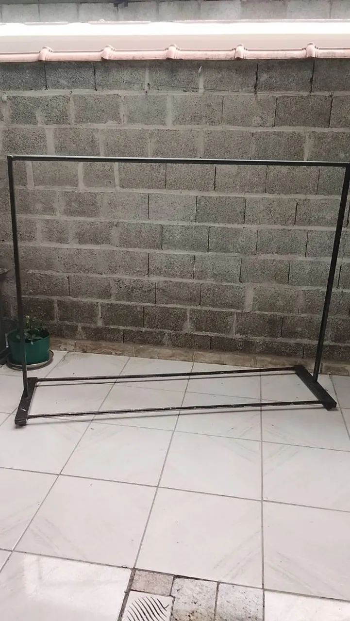 Arara de roupas - Foto 3