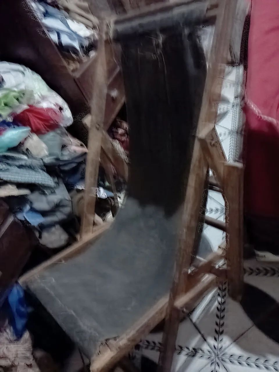 Duas Cadeiras de madeiras