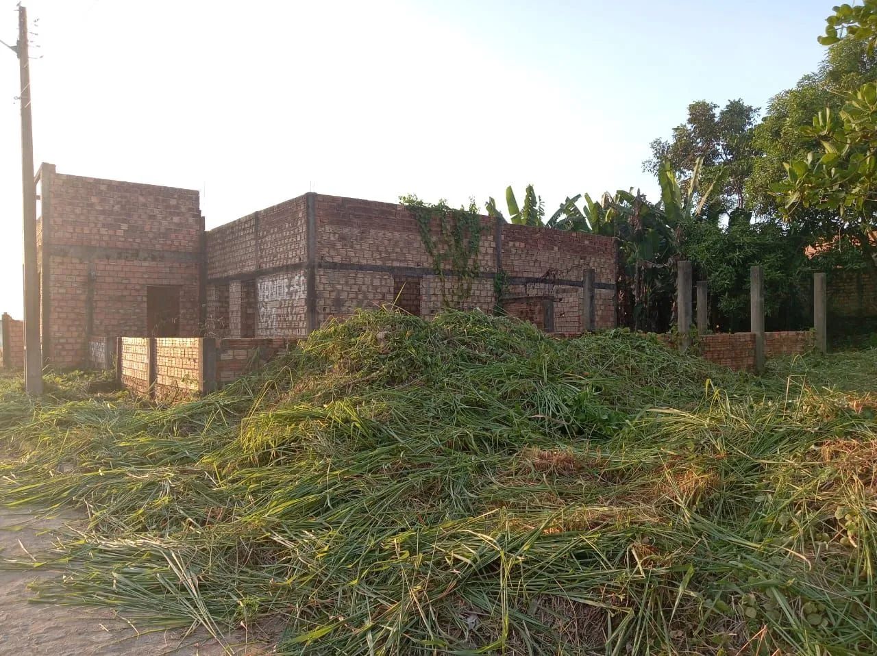 Casa com sobrado e ponto comercial  - Foto 4