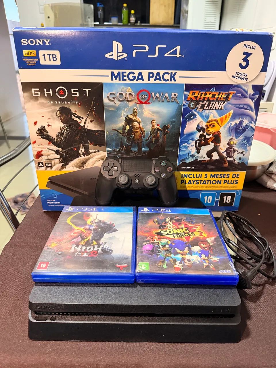 PS4 slim 500 gigas - PlayStation 4 slim  - Foto 2