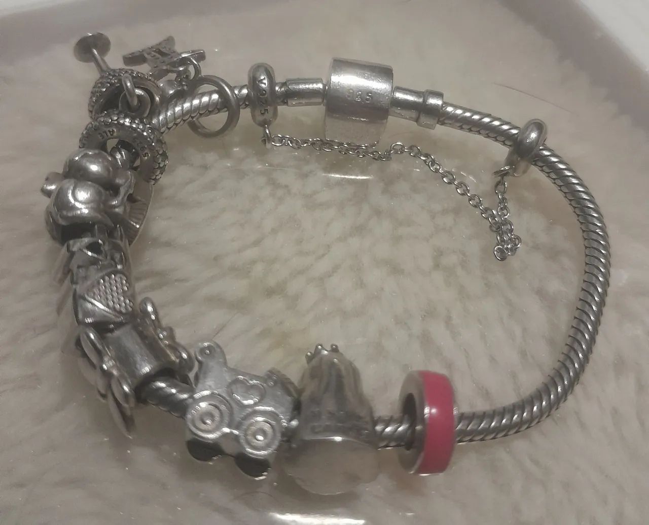 Pulseira Vivara com berloque