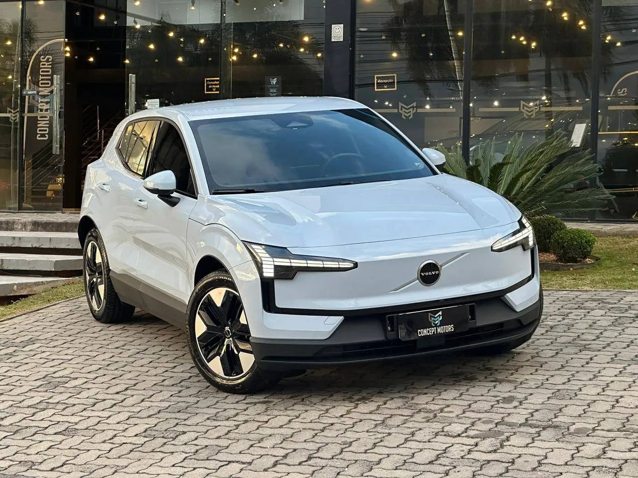 Volvo Ex30 2024