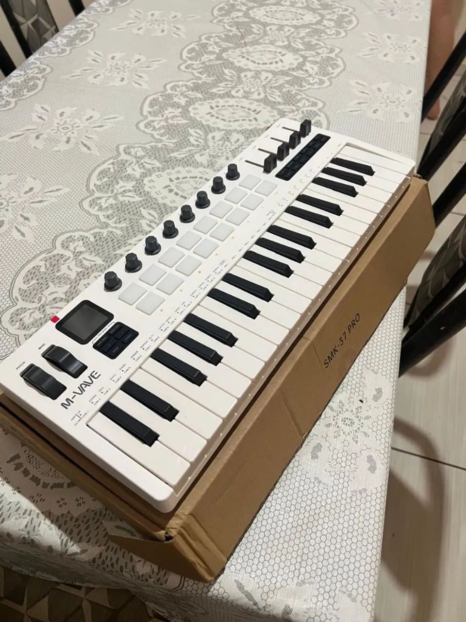 Controlador MIDI M-VAVE