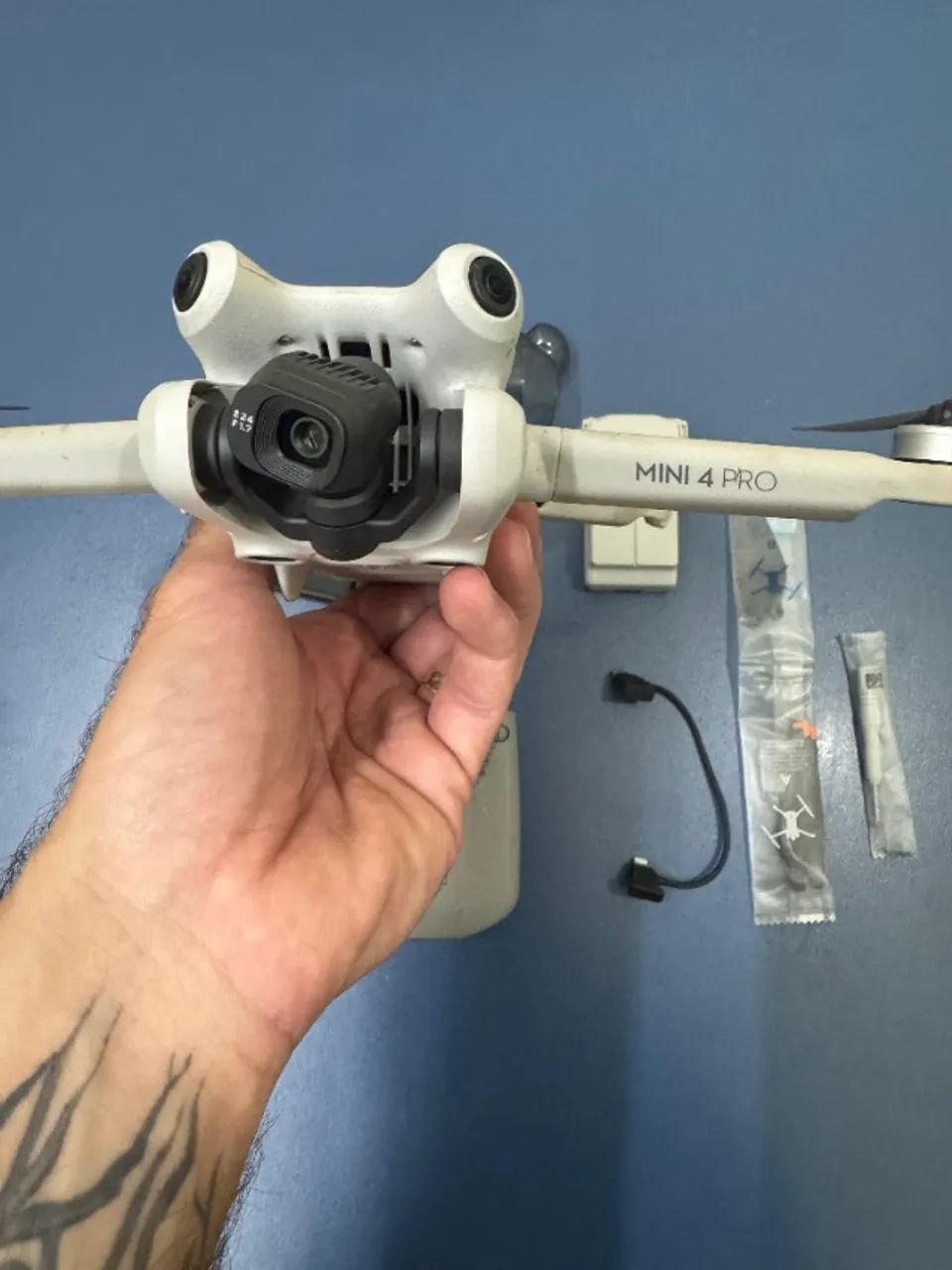 Drone Dji Mini 4 Pro - Usado + Combo Fly More - Foto 3