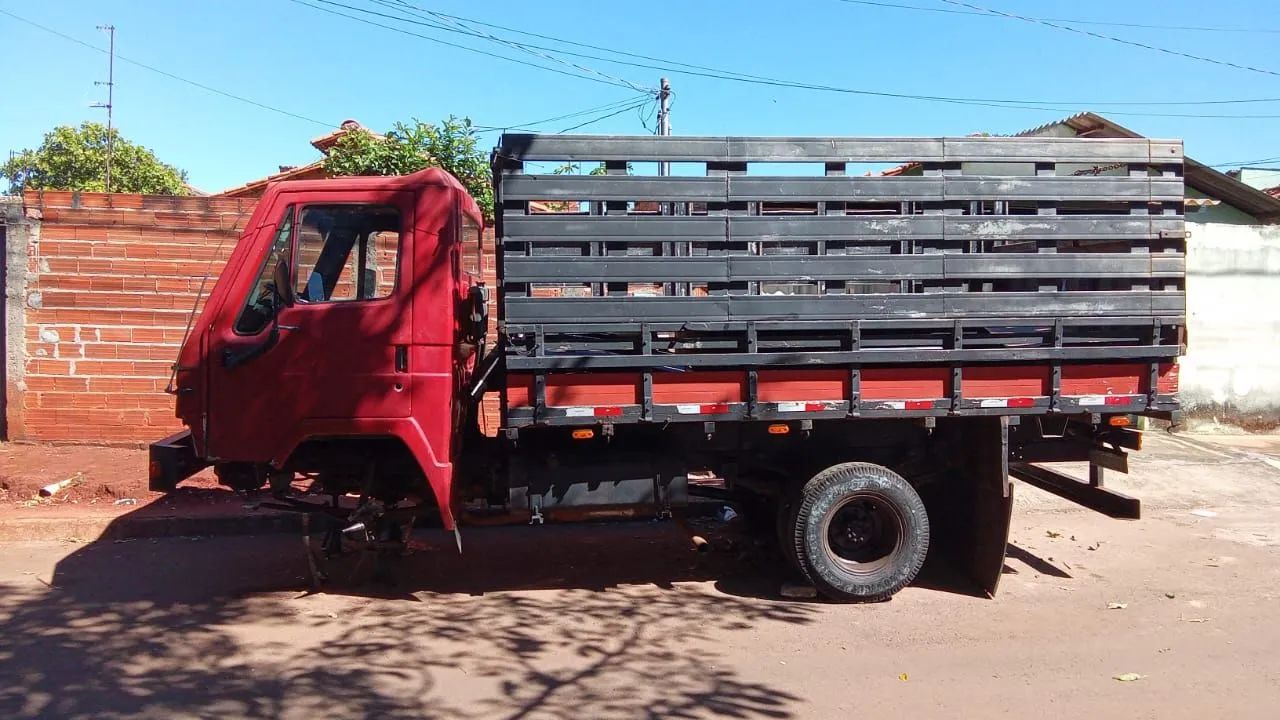 Caminhão Agrale RD 1600 ano 86 3 cilindros MWM  - Foto 7
