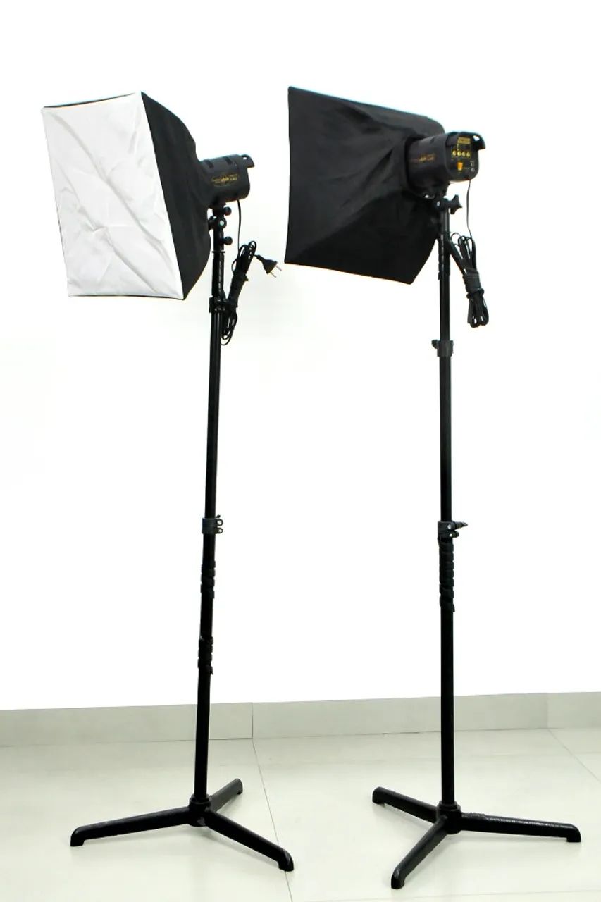 Flash para estúdio Compact Flash Digital 140 com Hazy Light 40 cm x 40 cm - Foto 2