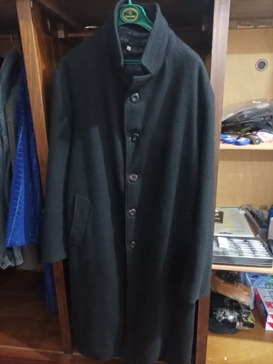 Vendo sobretudo masculino longo preto  - Foto 2