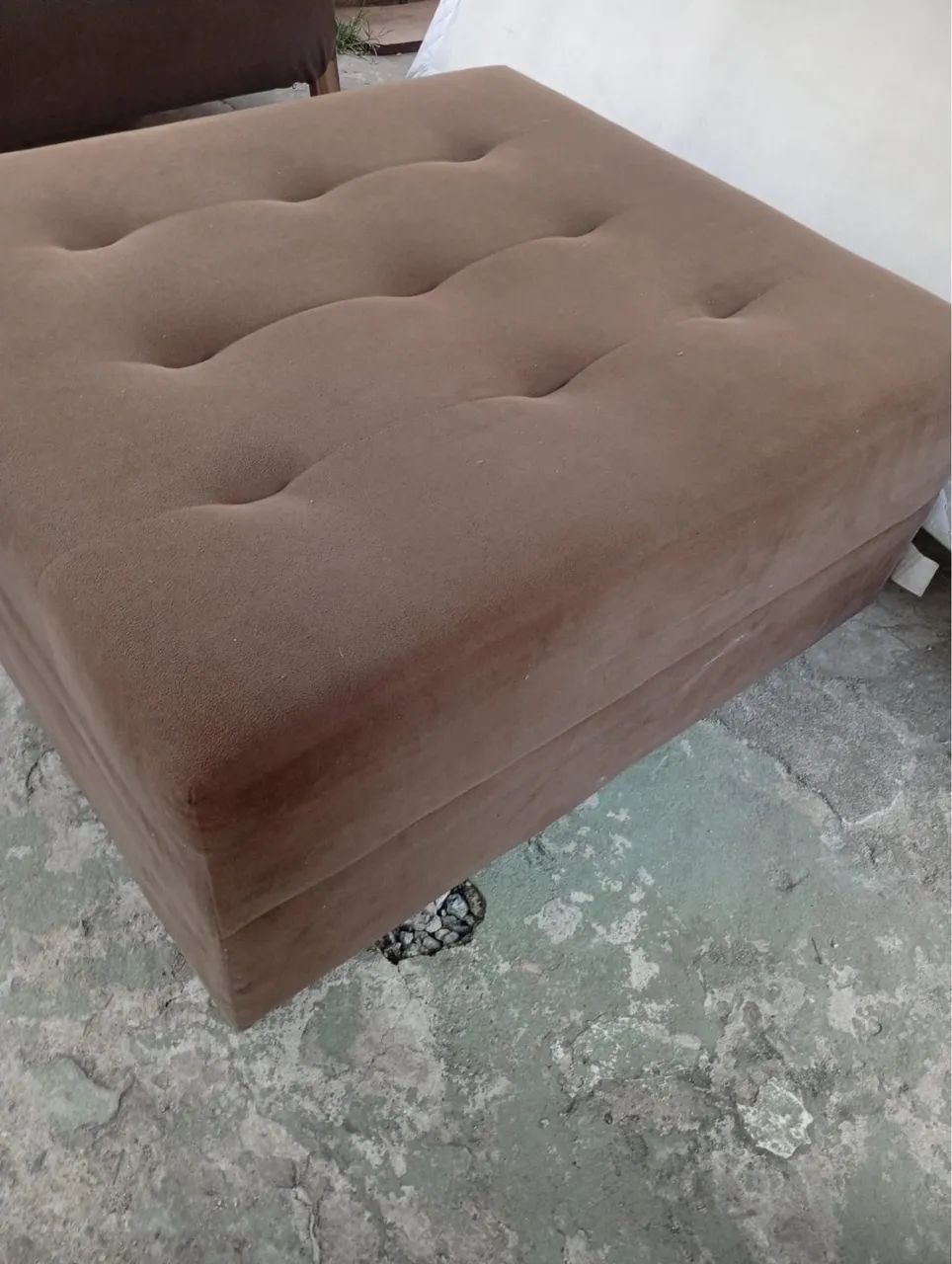 Mesa puff acolchoado marron - Foto 2