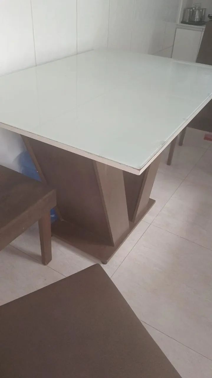 Mesa de jantar com três cadeiras - Foto 4