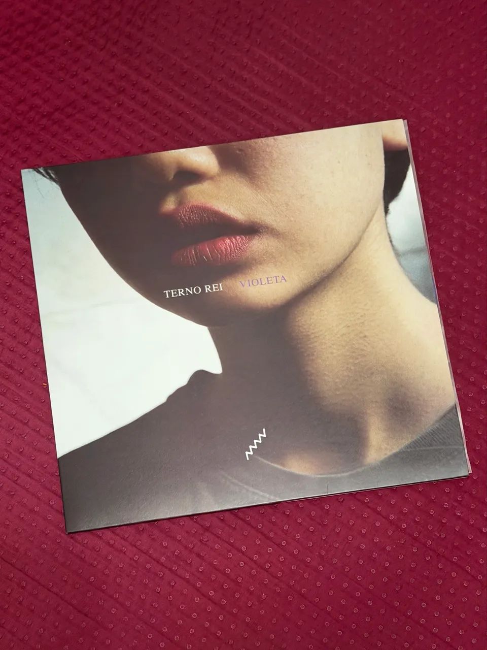 LP Violeta - Terno Rei (Vinil) - Foto 2