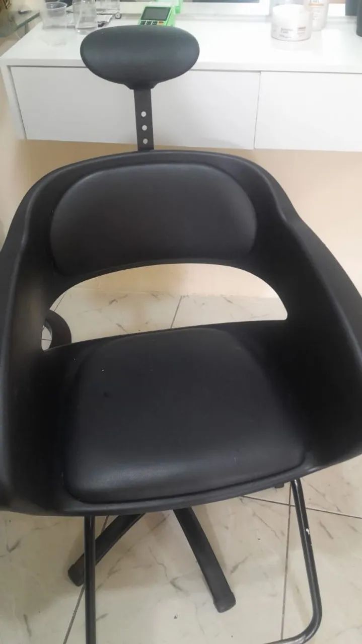 Vendo móveis de salão de beleza 