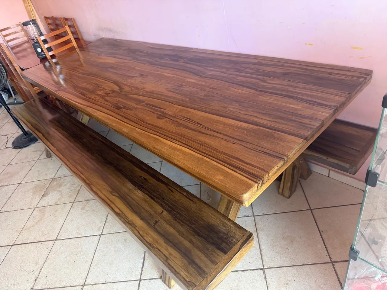 Mesa com dois bancos 3.00 de comprimento nova
