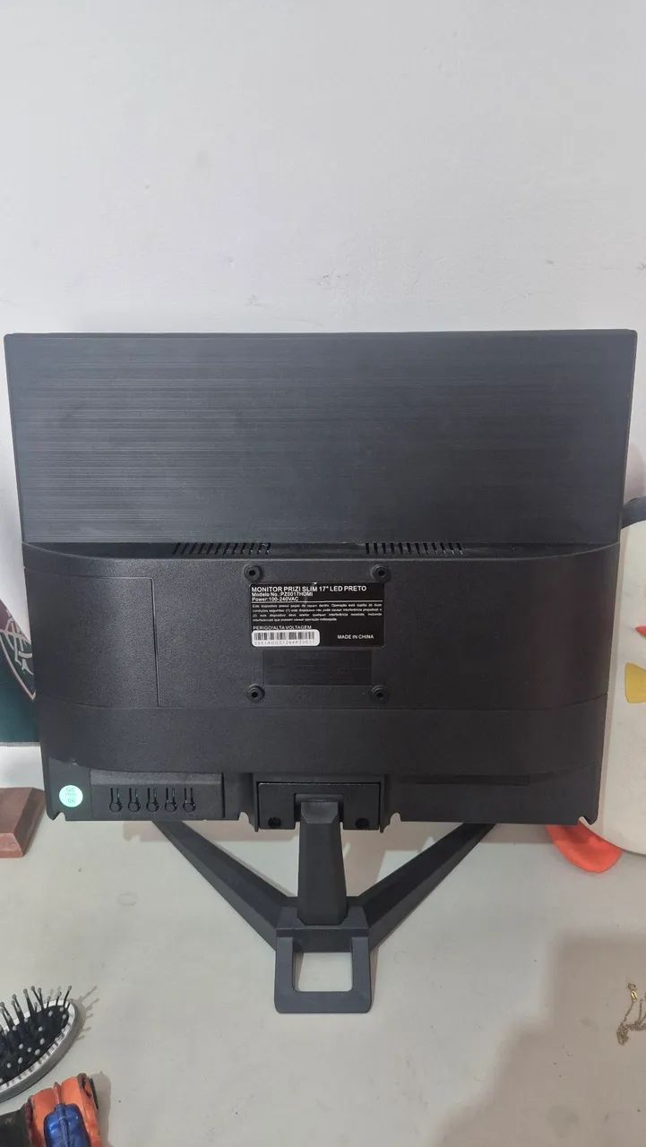 Monitor Prizzi 17 pol com defeito na tela - Foto 2