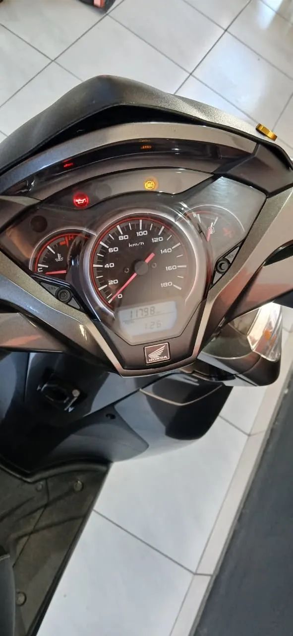 HONDA SH300I CONSERVADA - Foto 3