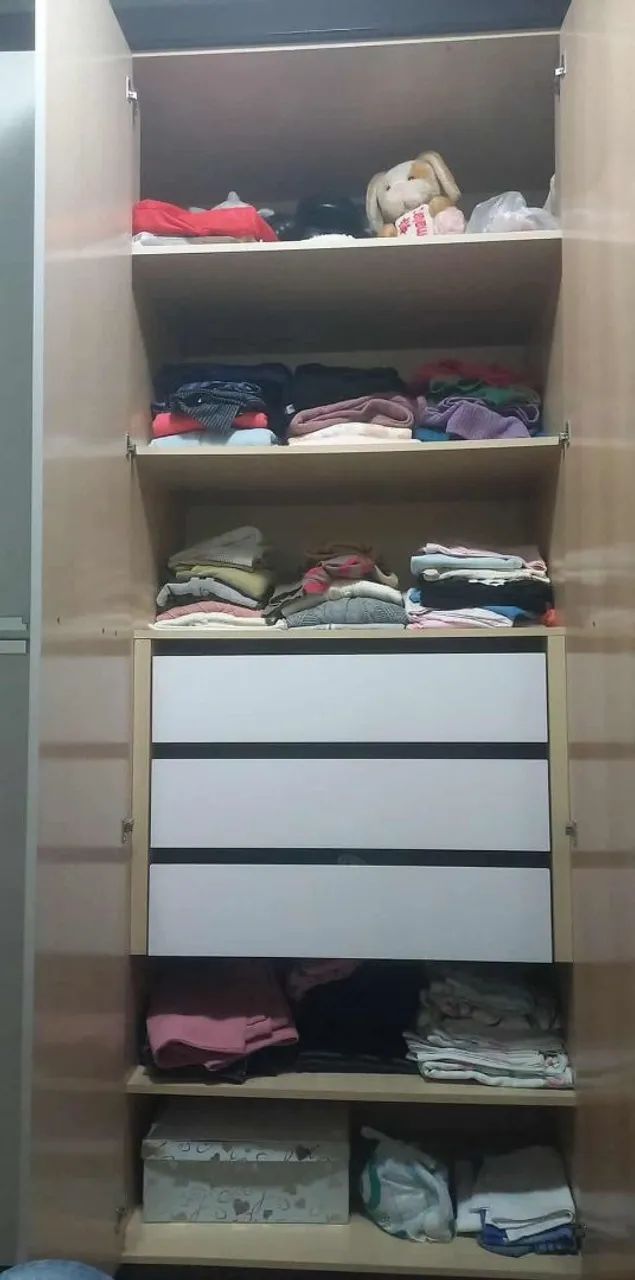 Guarda-roupa espaçoso  - Foto 4