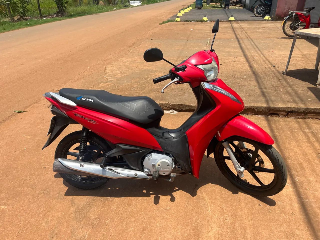 Biz 125 ano 2018 - Foto 3