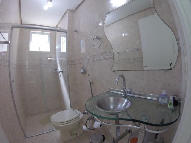 3 suítes + lavabo, mobiliado, 1 por andar, 2 vagas, 20m do mar, lazer compl, barra sul. - Foto 16