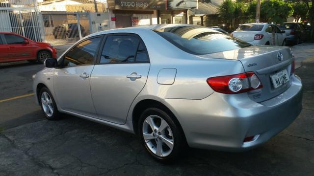 Toyota Corolla XEI 2.0 11/12 prata flex aut - Foto 4