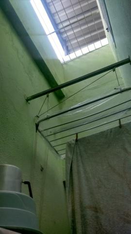 Excelente casa com sala 02 dormitórios condições de ampliar - Foto 10