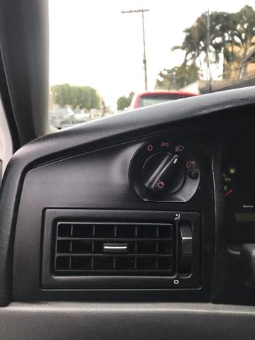 Volkswagen Santana 2000 1.8 mi impecável - Foto 10