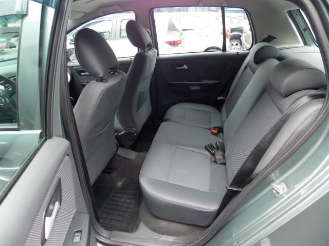VOLKSWAGEN FOX 2011/2012 1.6 MI 8V FLEX 4P MANUAL - Foto 8