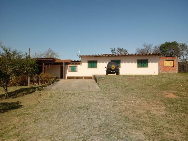Sítio 3.500 m² com casa de 130 m² em Guararema