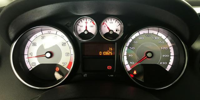 Peugeot 308 Allure C/ Teto Solar 1.6. Branco 2015/2016 - Foto 9