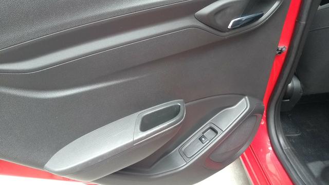 Onix Ltz 1.4 2015 Completo Mylink Top de Linha Financio Troco - Foto 10