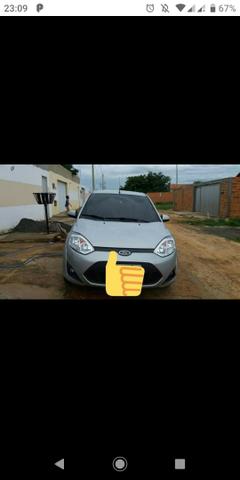 Fiesta Sedan 1.6 excelente estado - Foto 8