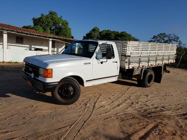 Vende-se F4000 Ano 96 Motor MWM - Foto 3