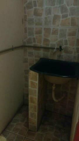 Alugo casa frente e fundos para uma pessoa só - Foto 2