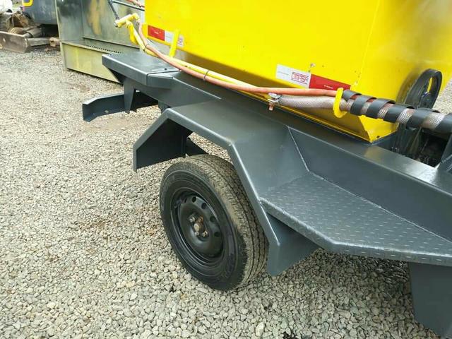 Máquina de pintar meio fio semi-nova ano 2014 - Foto 2