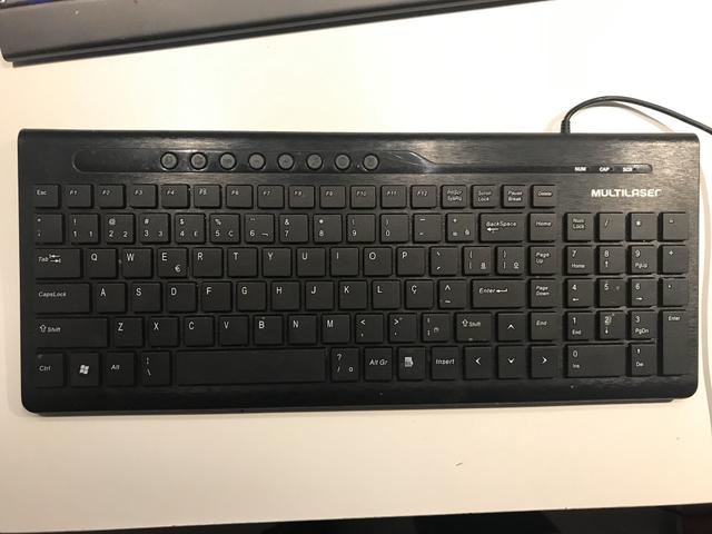 Teclado Multilaser - Multimídia com 2 portas USB, ACOMPANHA MOUSEPAD GRÁTIS