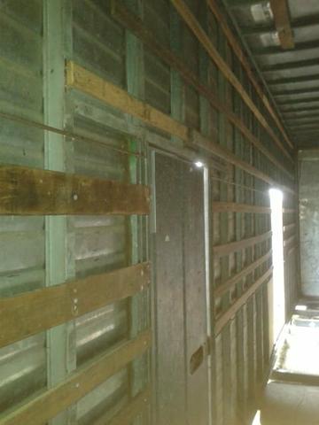 Vendo Baú de 9 metros de comprimento por 3 de altura e por 2,60 de largura - Foto 3