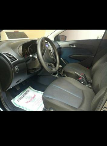 HB20 confort style 1.6 flex completo/ baixa km 2014