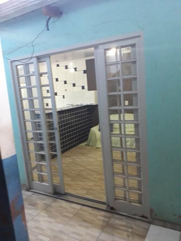 Alugo casa fundos mobiliada