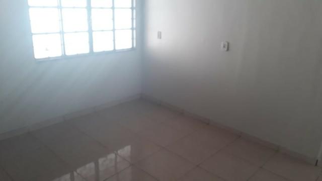 QNJ. Taguatinga Norte. casa de 3 quartos com amplo quintal. Quitada - Foto 2